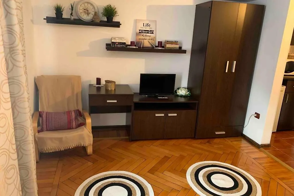 Cozy Studio In The Heart Of Bukarest 0*,  Románia